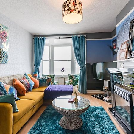 Starling View Boutique Stunning Seafront View Apartment Aberystwyth Bagian luar foto