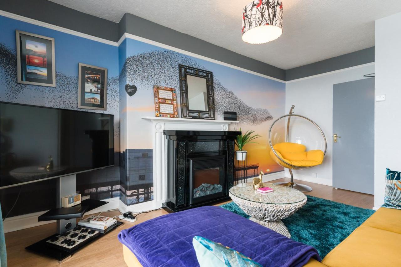 Starling View Boutique Stunning Seafront View Apartment Aberystwyth Bagian luar foto